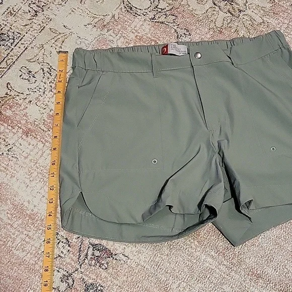 The American Outdoors for Women Green Elastic Waist SPF 30 Shorts Hiking Size XL - Picture 10 of 13